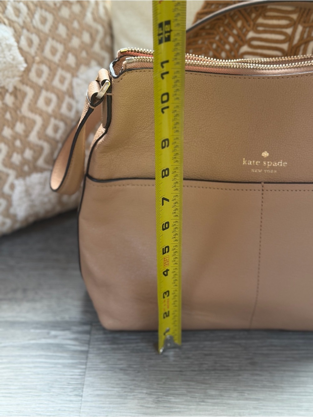 kate spade Pebbled Leather Shoulder Bag in Taupe Brown - Picture 5 of 6